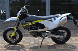 <span>Husqvarna</span> 701 Supermoto